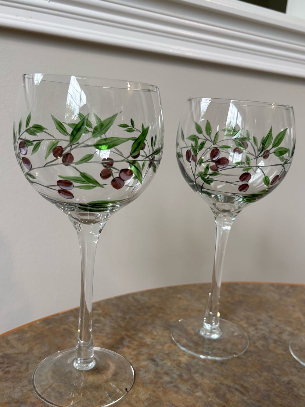 4 etched Hand-Painted Olive Branch Wine Glass - Green & Brown
